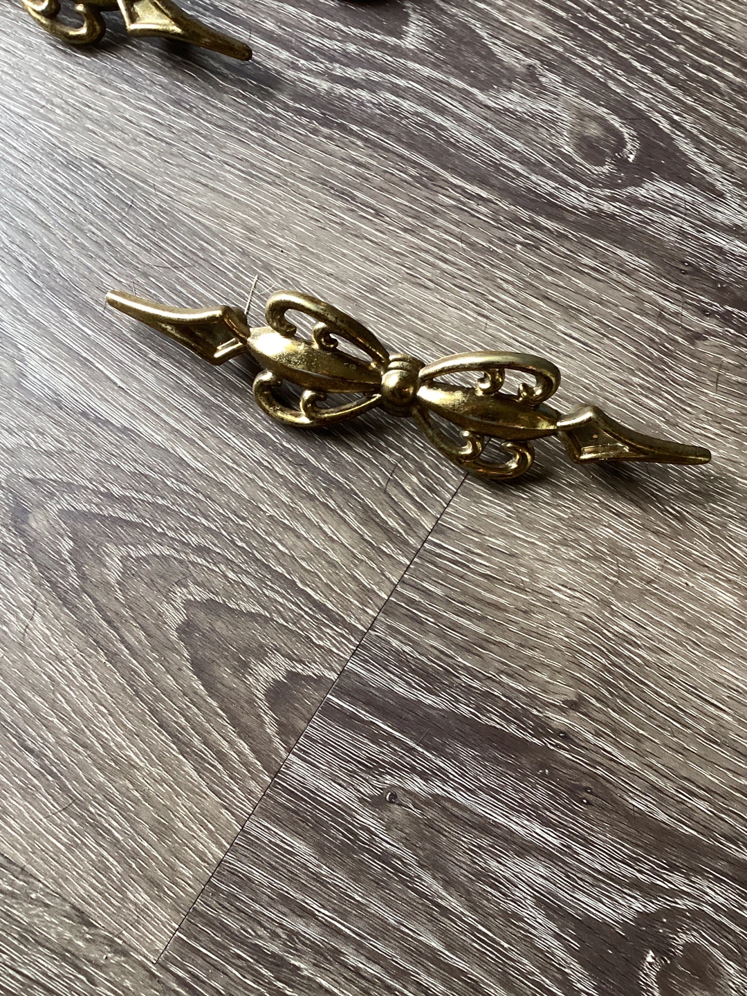 Set of 5 Vintage Lyster Gold-Tone Drawer Pulls - photo 2