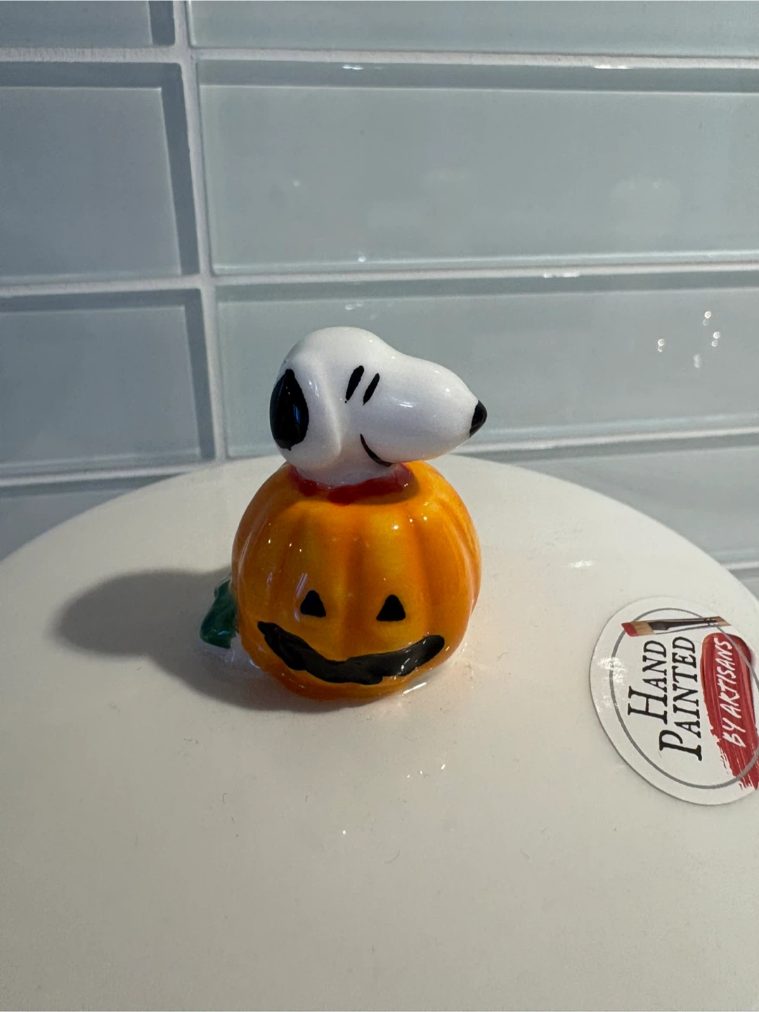 NEW Peanuts Snoopy & Friends Handpainted Ceramic Jar Canister - photo 3