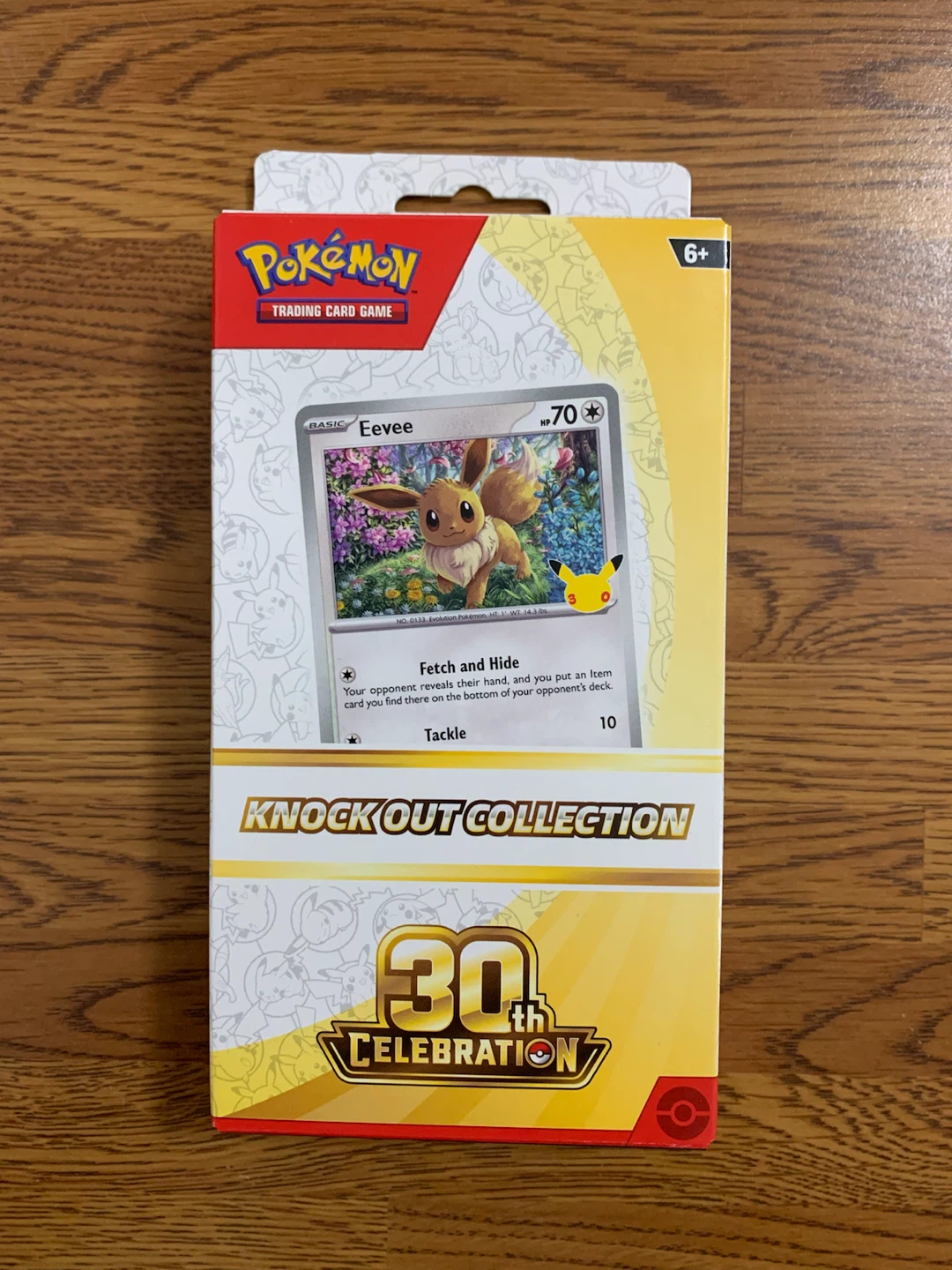 Pokémon TCG: 30th Celebration Knock Out Collection (Eevee) - photo 2