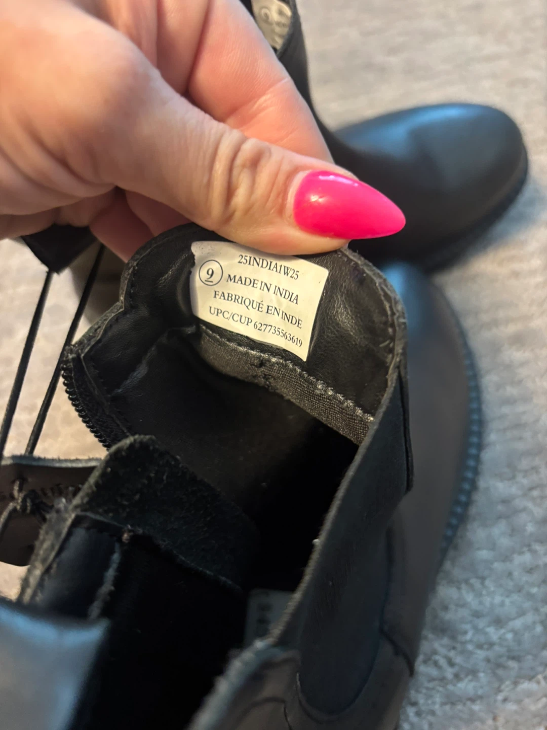 Time and Tru Black Genuine Leather Ankle Boots Size 9 - photo 3