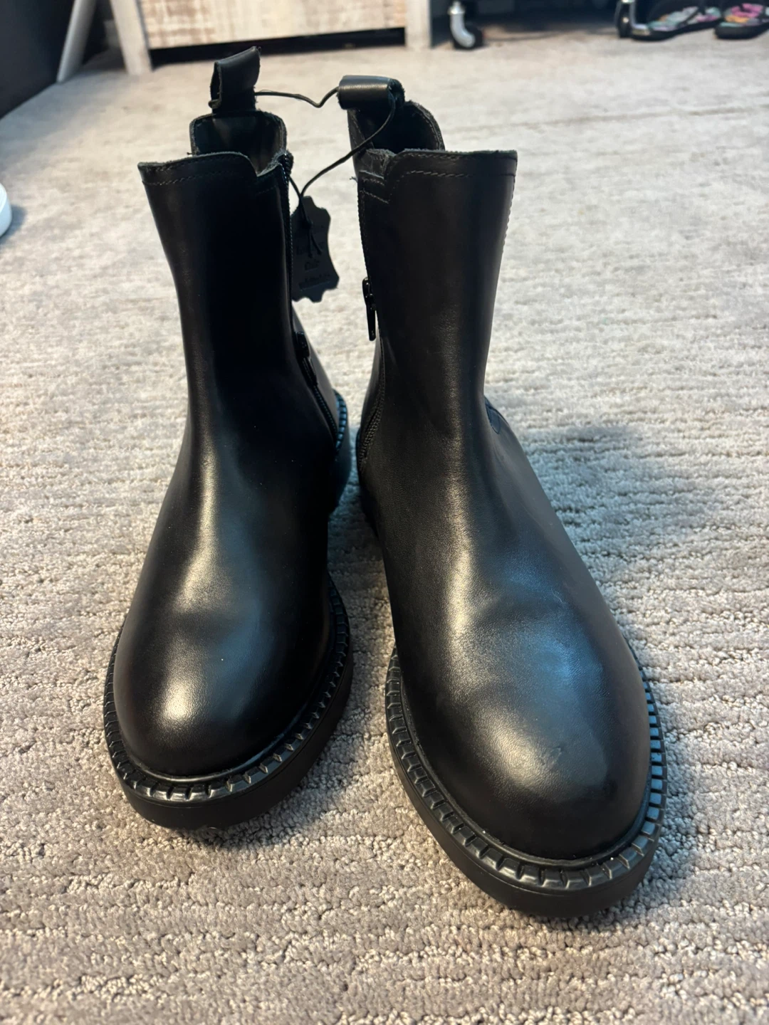 Time and Tru Black Genuine Leather Ankle Boots Size 9 - photo 2