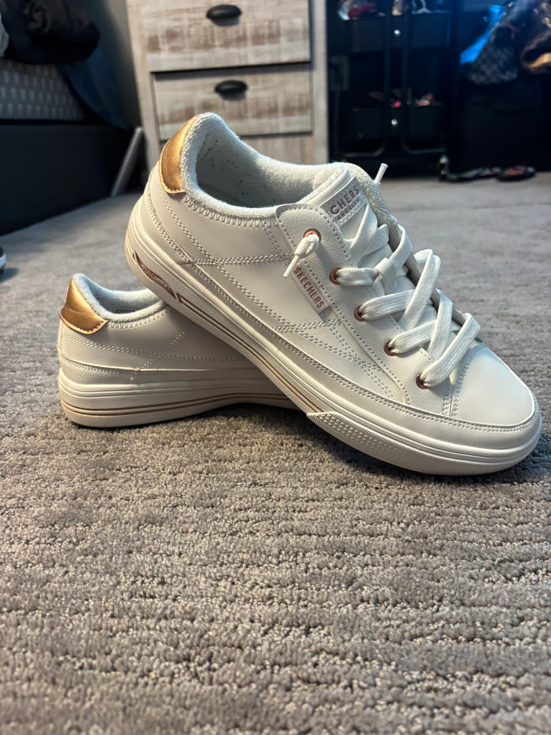 Skechers Arch Comfort White Sneakers - photo 3