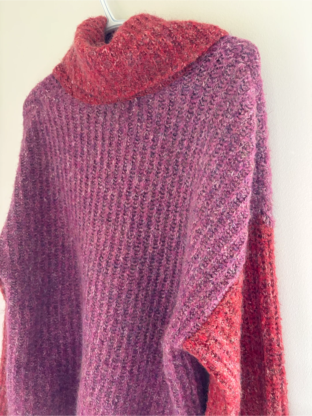 Kaisley: Colour-Block Cowl Neck Sweater- Medium - photo 3