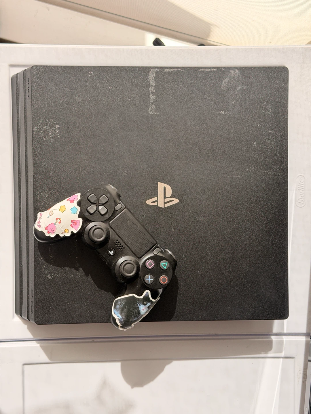 🎮 PS4 Pro 1TB – Excellent Condition – $250 - photo 2
