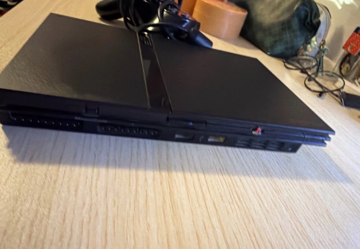 Sony PlayStation 2 Slim Console - photo 2