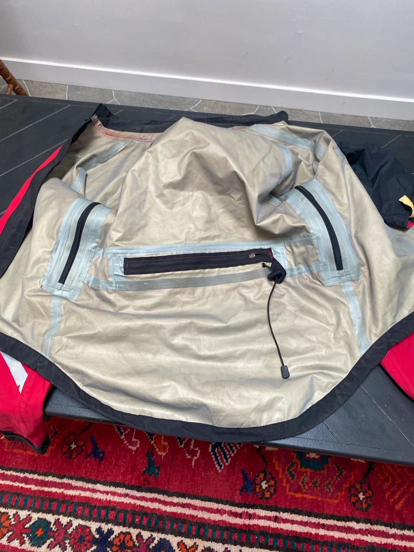 MEC Red Waterproof Jacket - photo 2