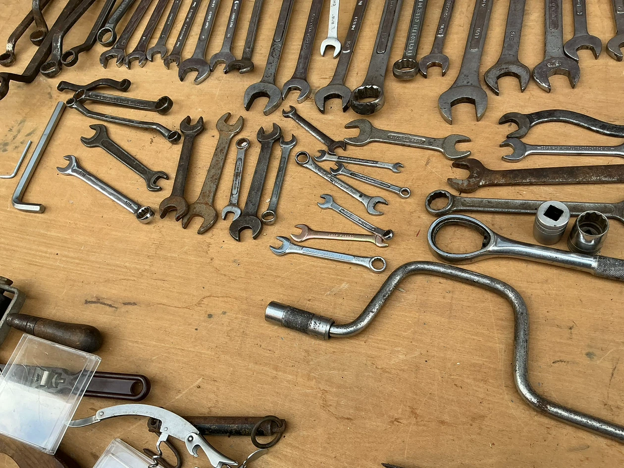 Assorted Wrenches, Hammers, Snips & Science ! - photo 2