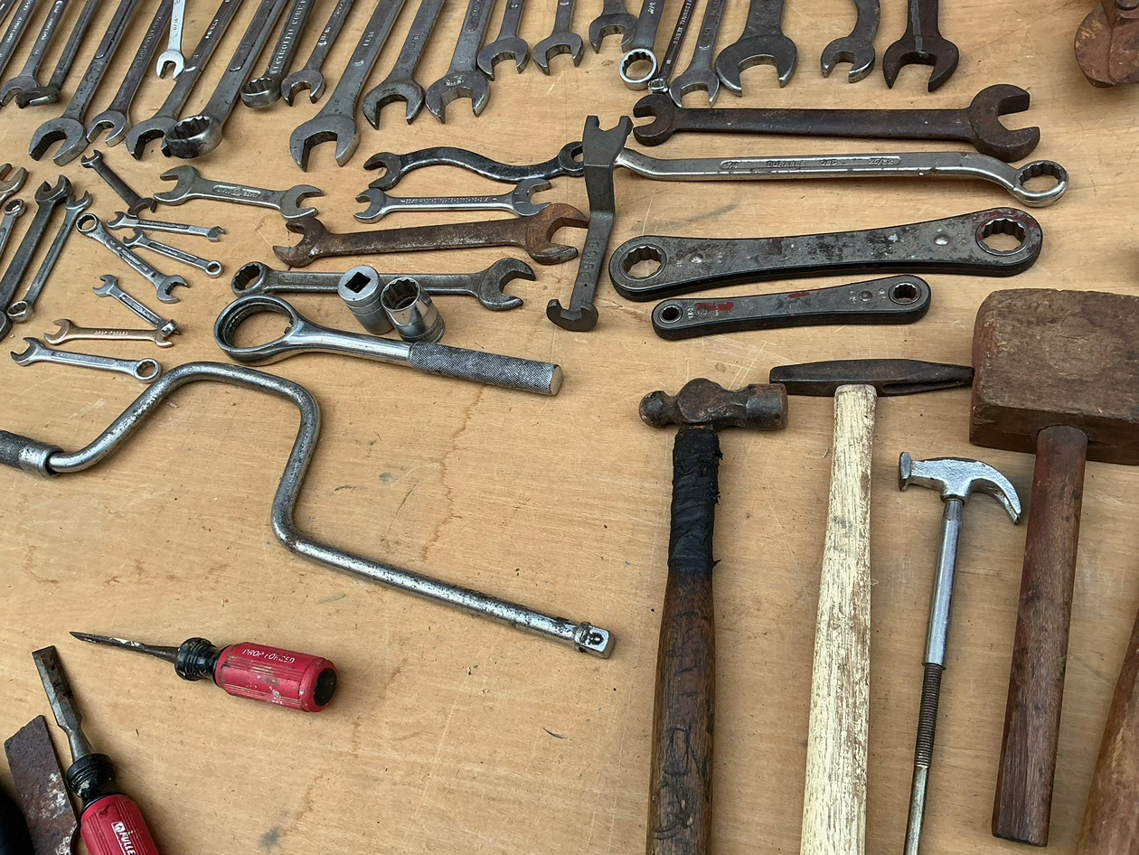 Assorted Wrenches, Hammers, Snips & Science ! - photo 3