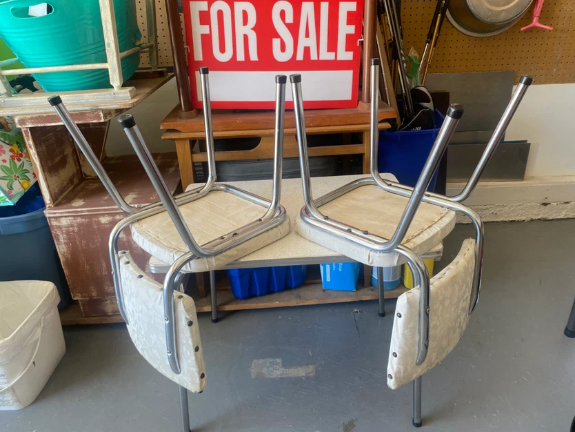 1950/60s child’s table 2 chairs