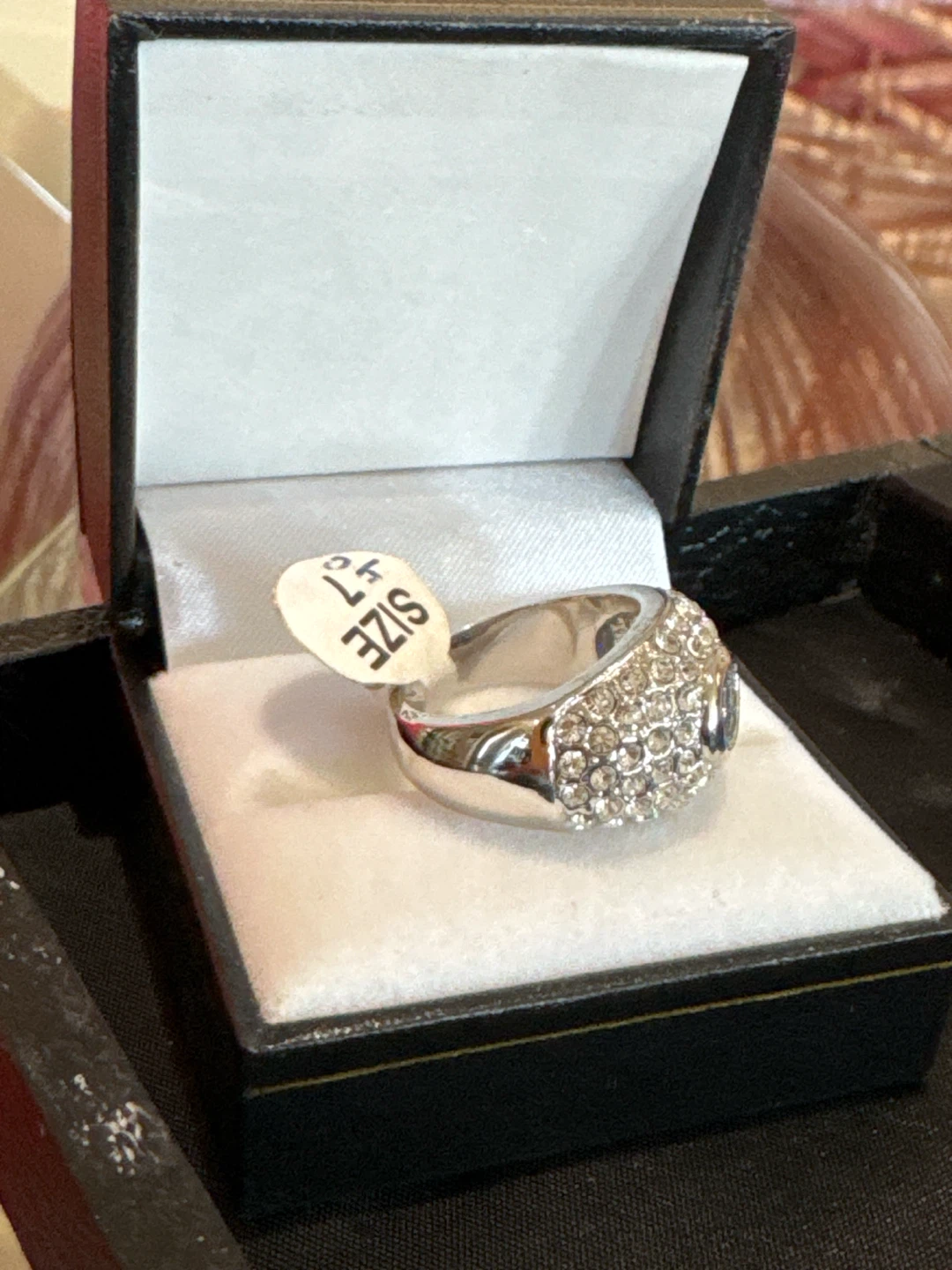 Store closing down rings for sale - photo 2