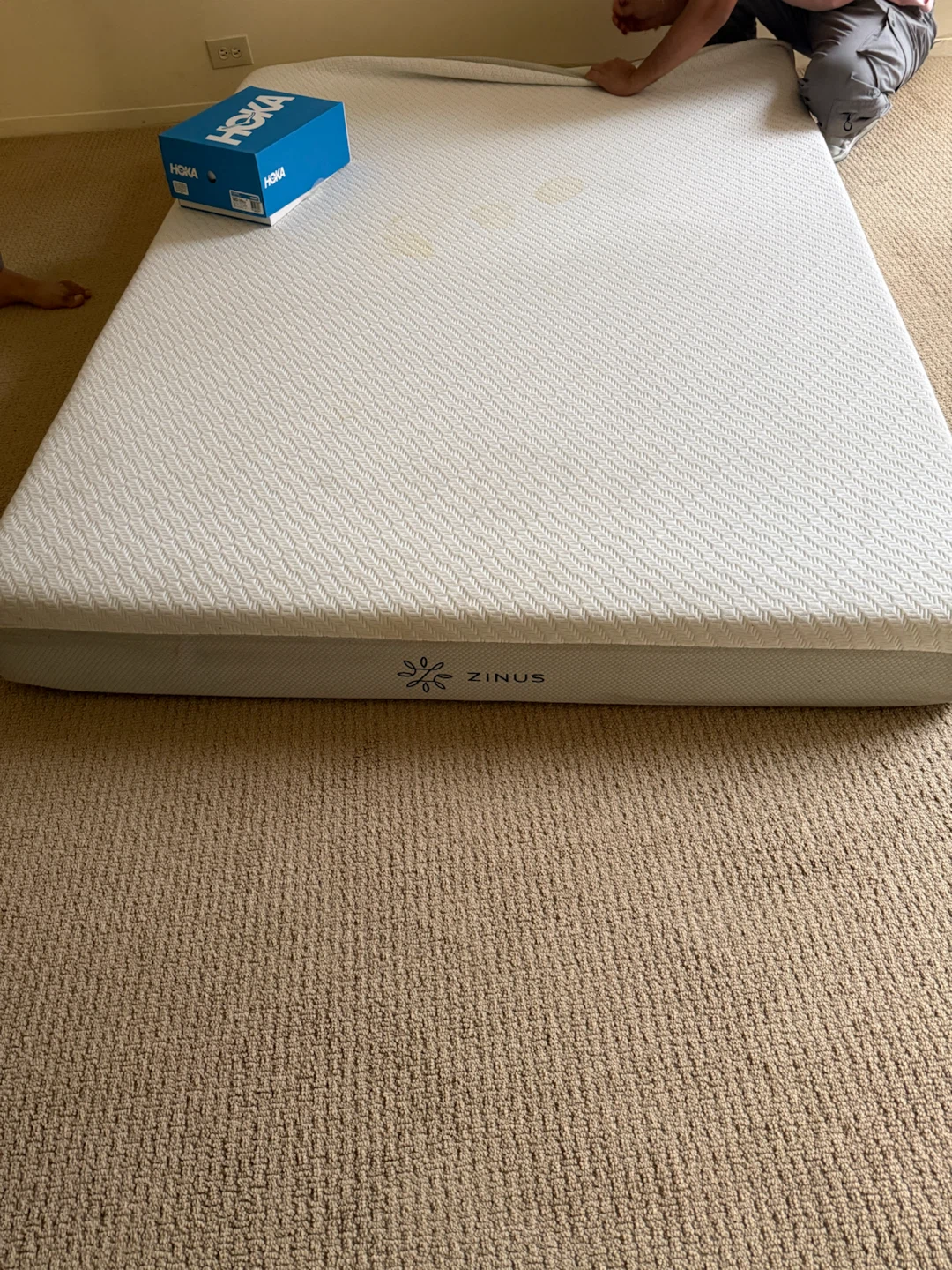 Free Queen Size Zinus Mattress - photo 2