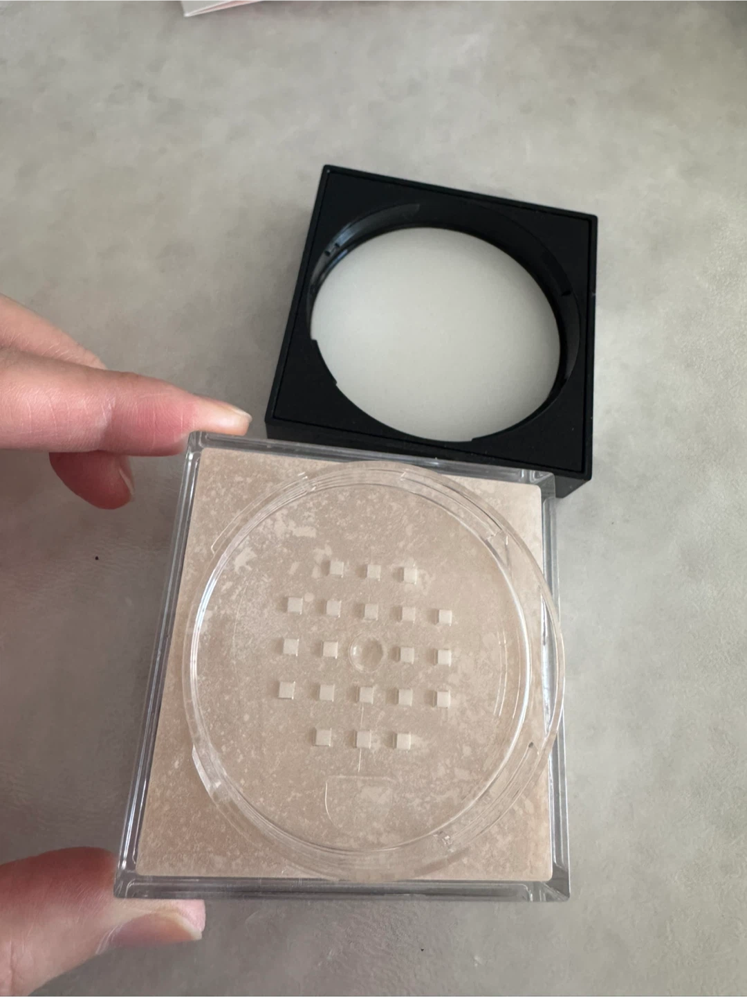 New! Tower 28 SOS Spray & Maybelline finishing Powder - photo 3