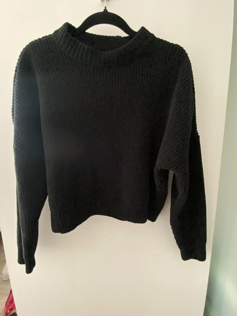 CLOSET CLEAR OUT PT. 2 - photo 5