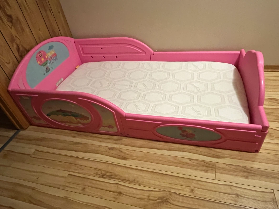 Trolls World Tour Toddler Bed and Simmons Mattress & Protector - photo 3