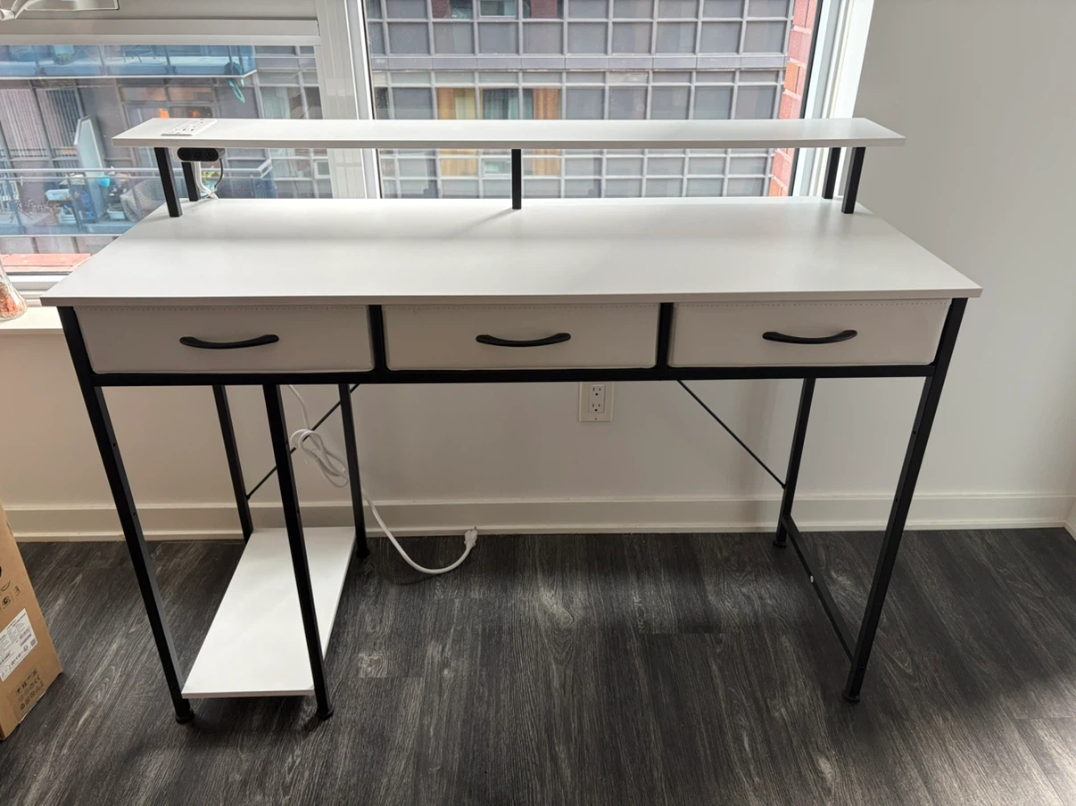 White Computer Desk with Built-in Charging