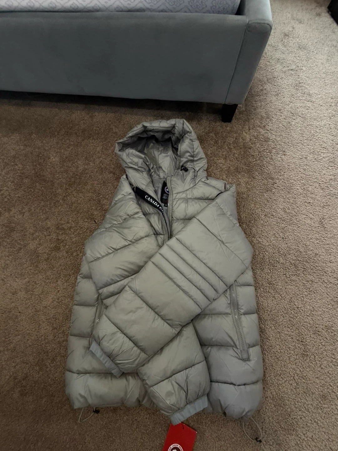 Canada Goose Lightweight Hooded Jacket - photo 2