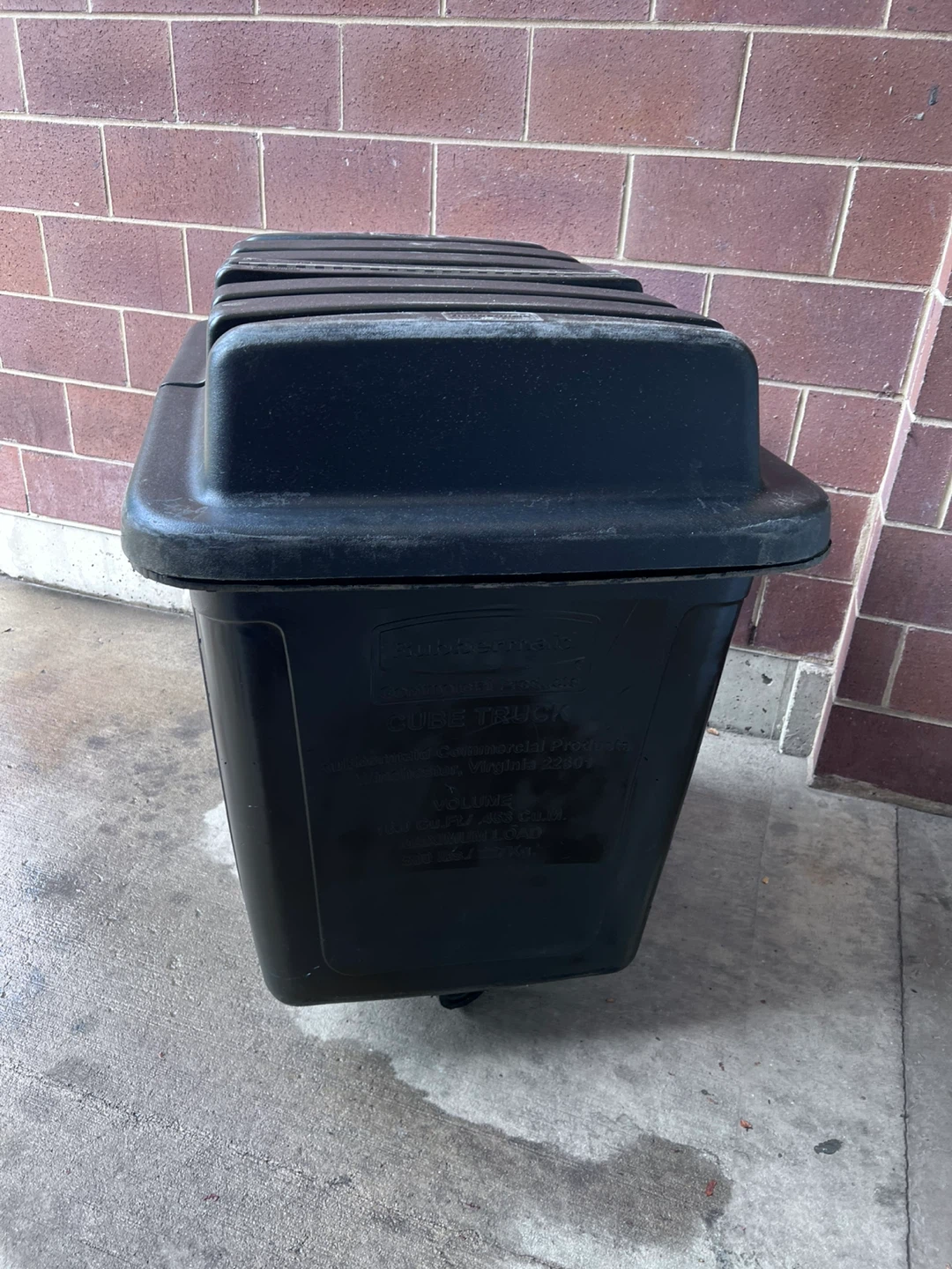 Rubbermaid Commercial Products Cube Truck - photo 2