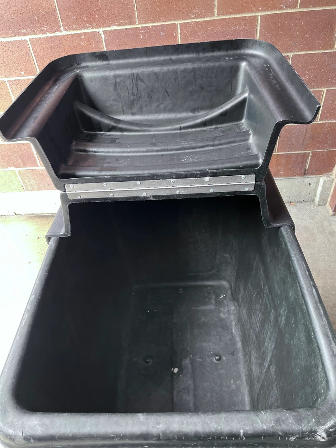 Rubbermaid Commercial Products Cube Truck - photo 5