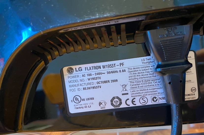 18” LG Flatron Monitor - photo 4