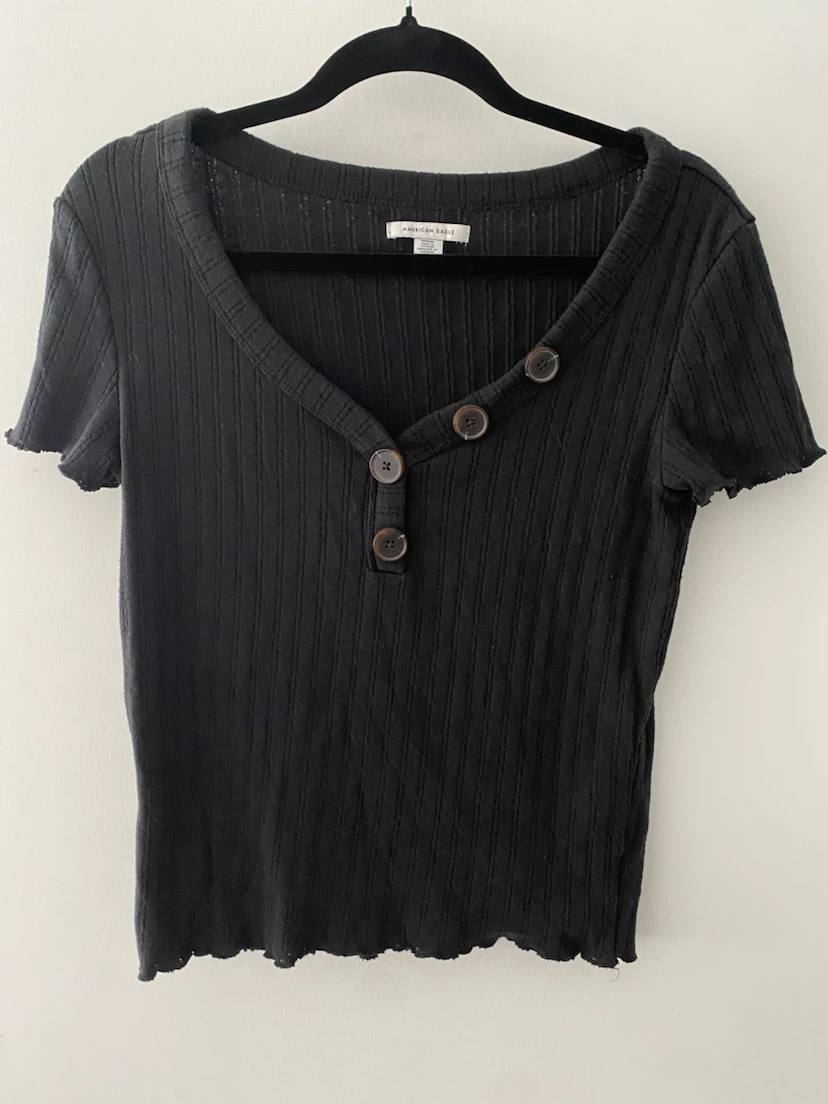 CLOSET CLEAR OUT PT. 3 - photo 3