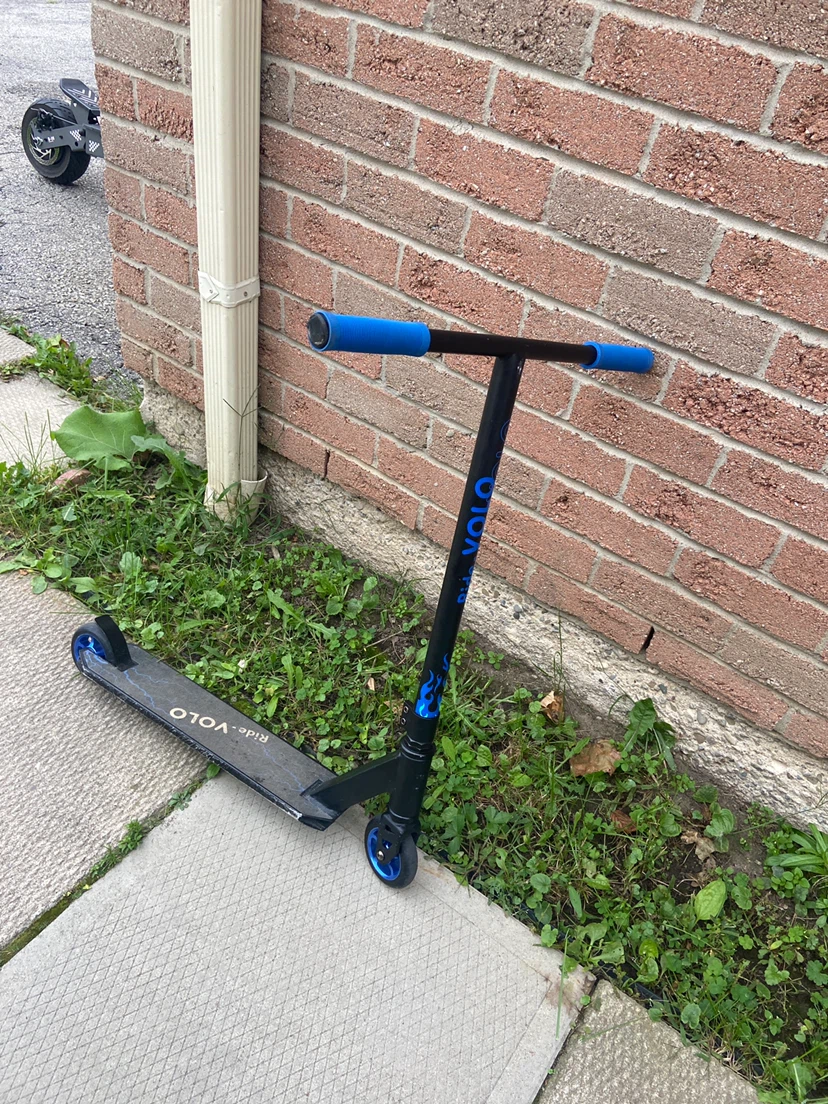 Ride-Volo Stunt Scooter