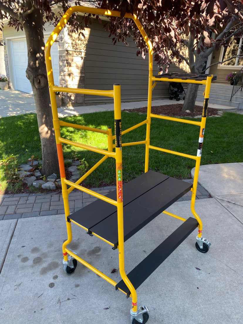 Jobsite compact scaffold