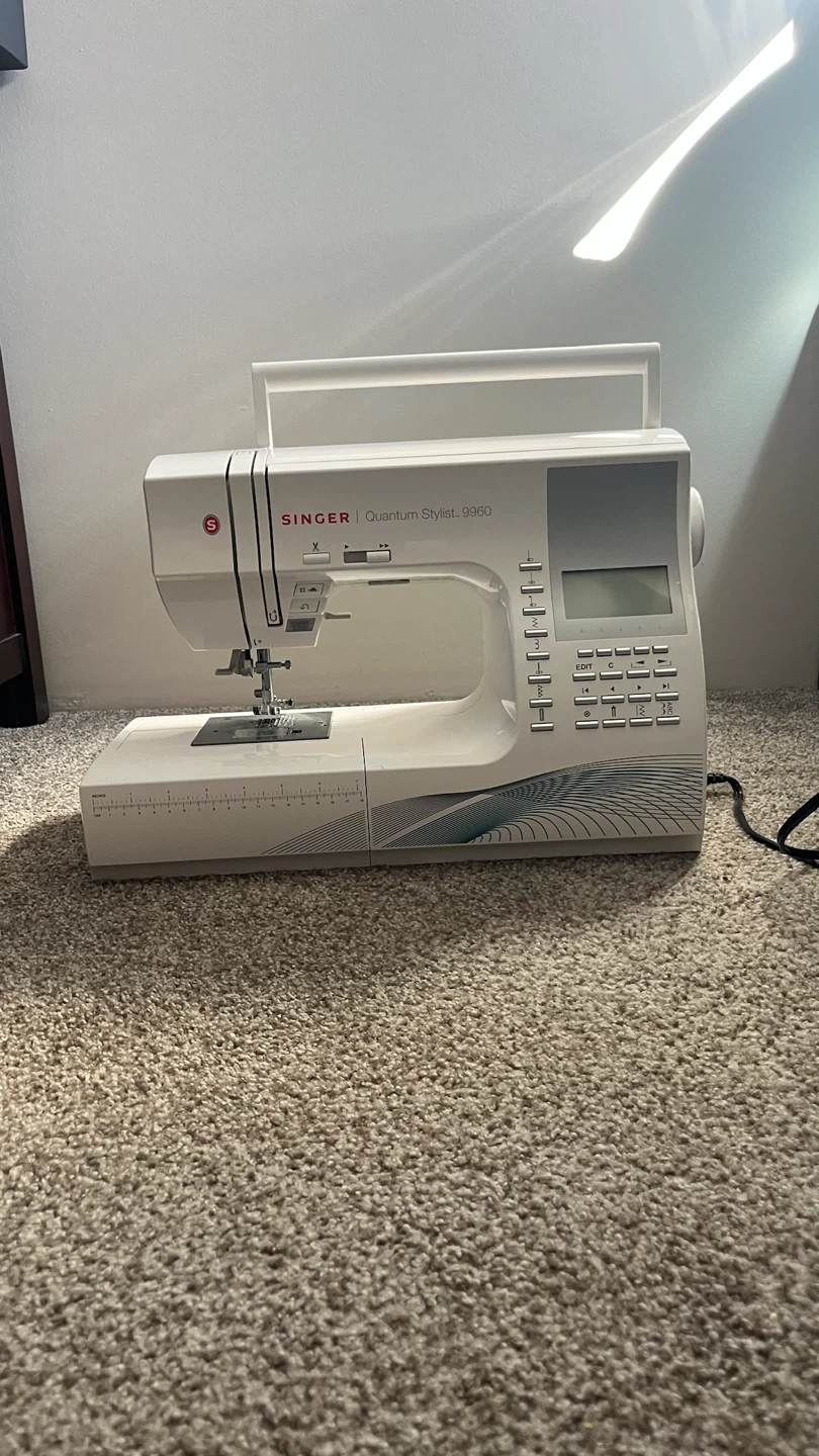 SINGER Quantum Stylist 9960 Sewing Machine
