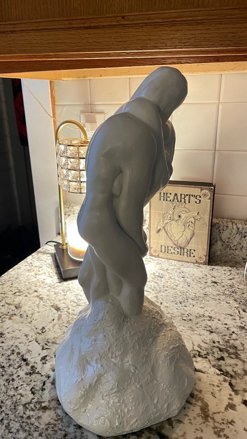 Handmade sculpture. 2 people kissing - photo 3