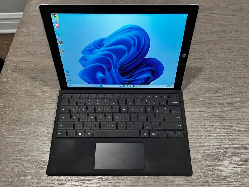 Microsoft Surface Pro Tablet - photo 3