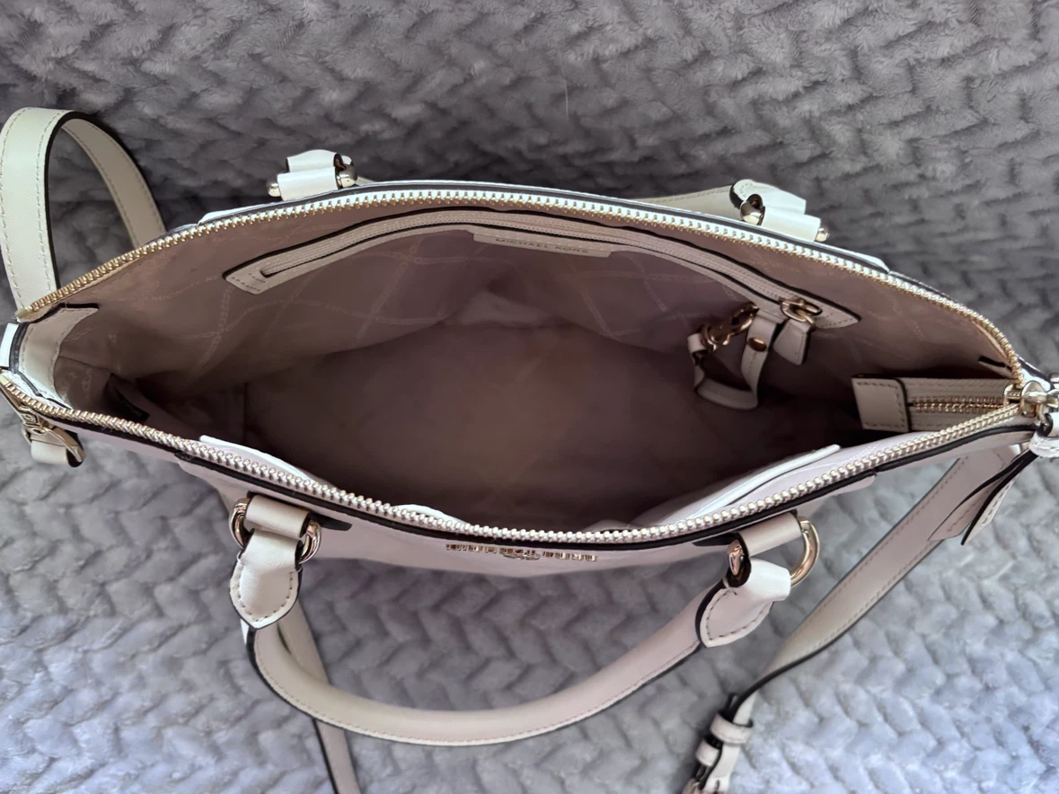 Michael Kors Handbag - photo 4