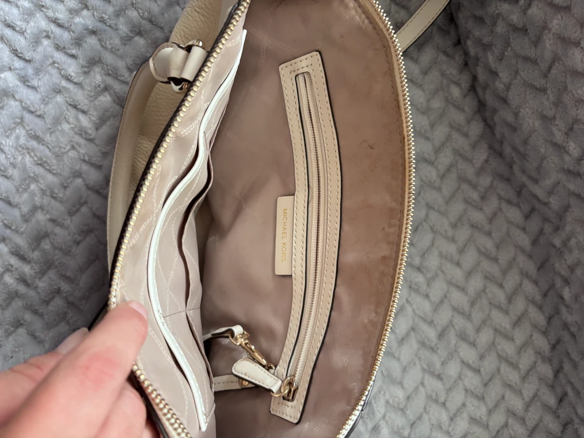Michael Kors Handbag - photo 5