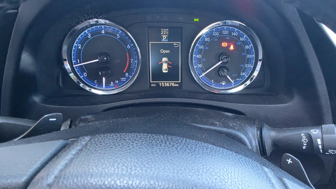 2019 Toyota Corolla SE - photo 5