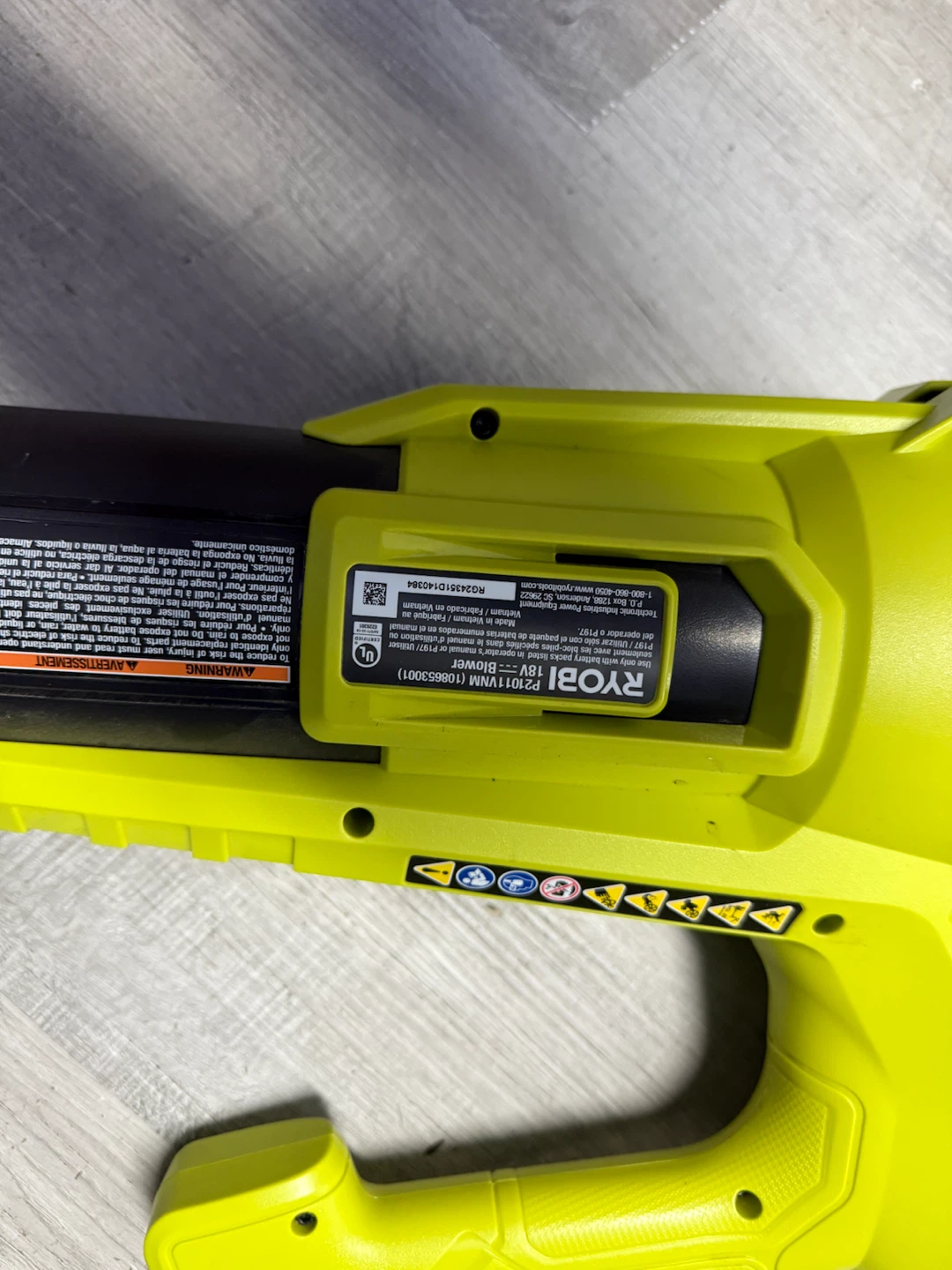 RYOBI 18 v BLOWER P21011VN - photo 3