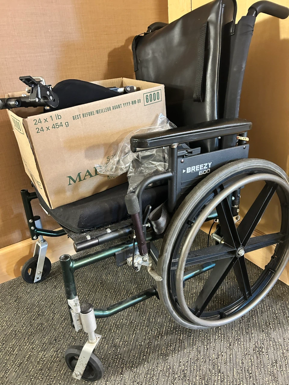Breezy 600 Manual Wheelchair - photo 3