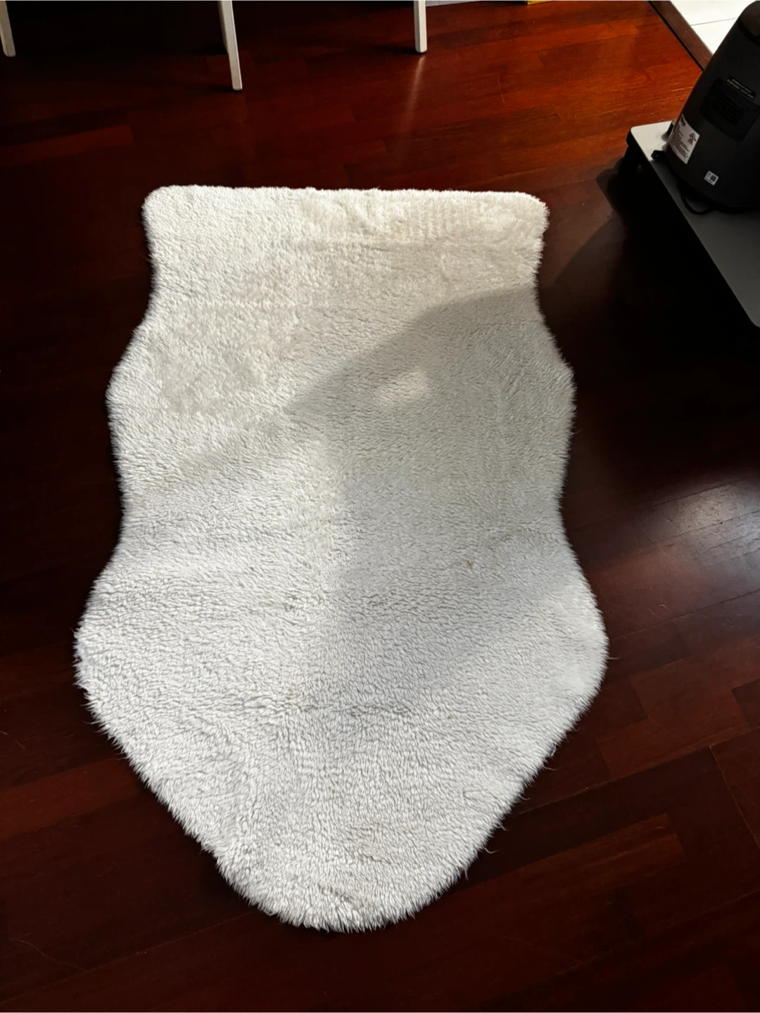 White Faux Fur Accent Rug