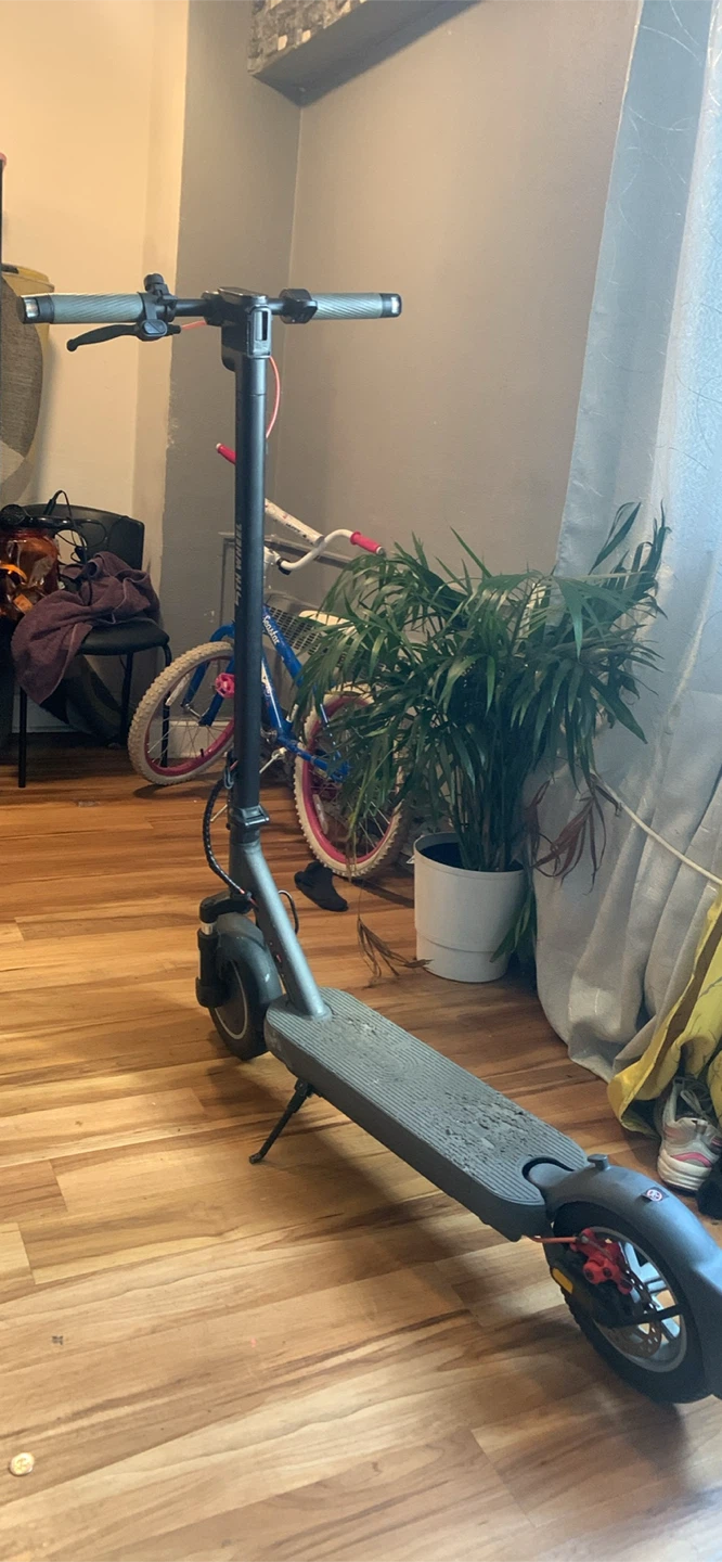 5TH WHEEL Electric Scooter - photo 3