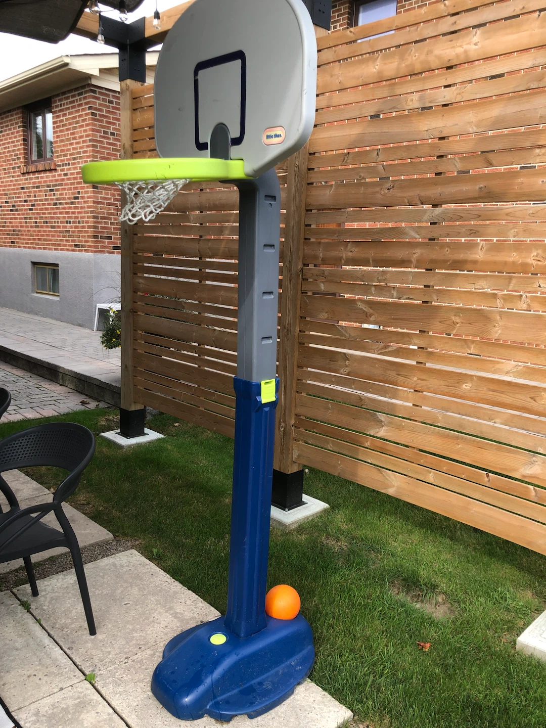 Little Tikes Adjustable Basketball Stand - photo 4