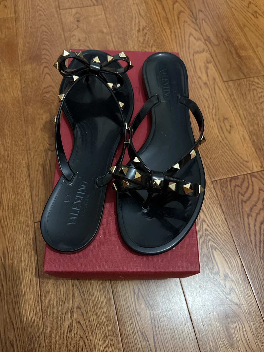 Valentino Garavani Rockstud PVC Thong Sandals Size 41 - photo 4