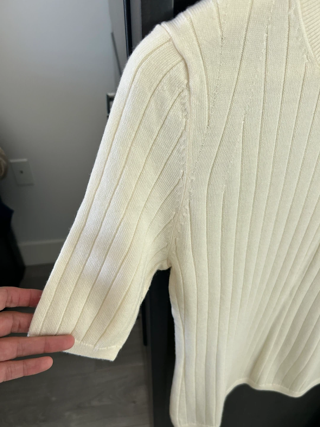 Banana Republic Cream Ribbed Short Sleeve Sweater - photo 4