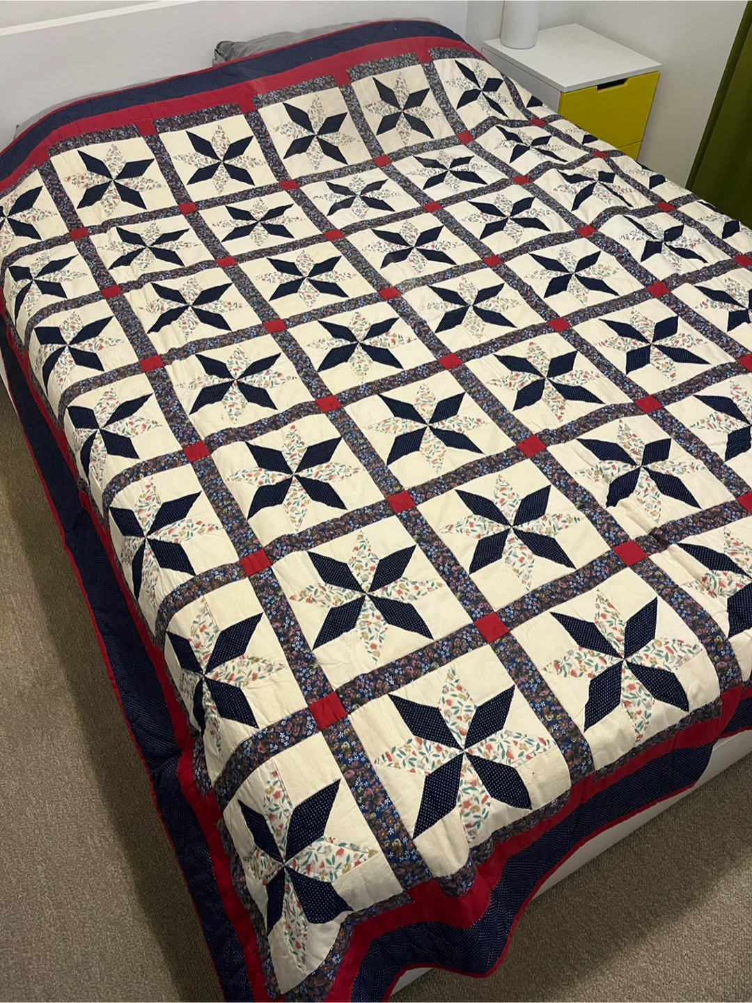 Patchwork Quilt/Bed Cover with 2 Pillow Cases