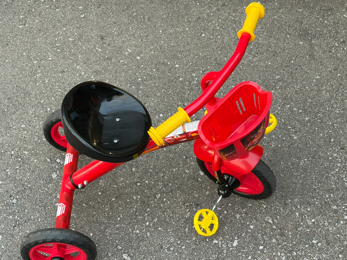 Huffy Disney Cars Tricycle - photo 2