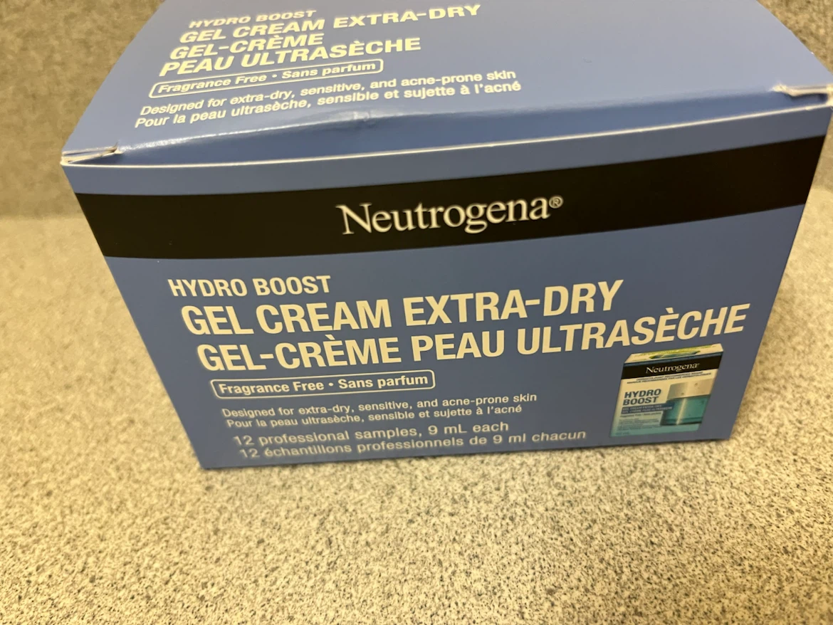 12 Neutrogena Hydro Boost Gel Cream Samples - photo 2