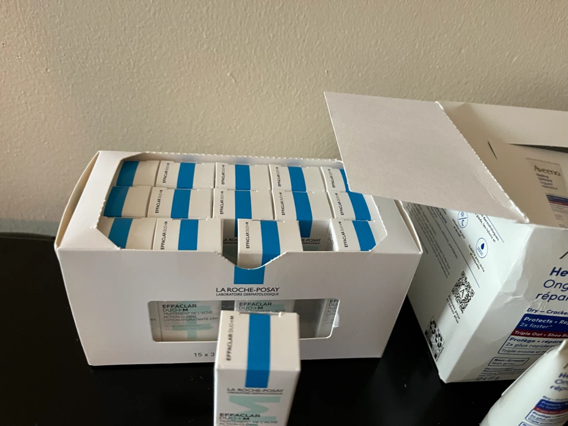 Assorted Skincare Sample Collection - photo 2