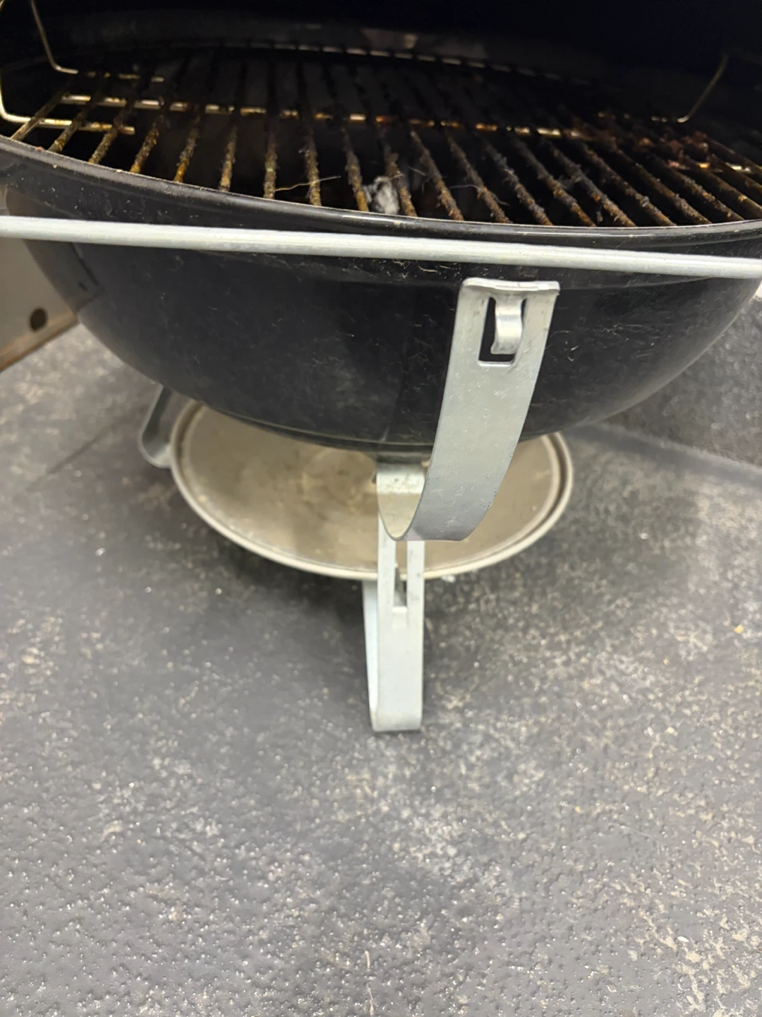 Weber Go-Anywhere Portable Charcoal Grill - photo 5