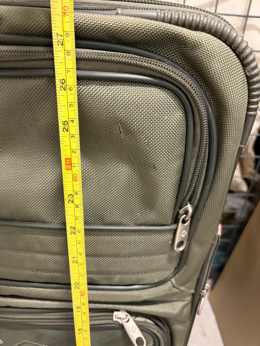 Samsonite Olive Travel Suitcase