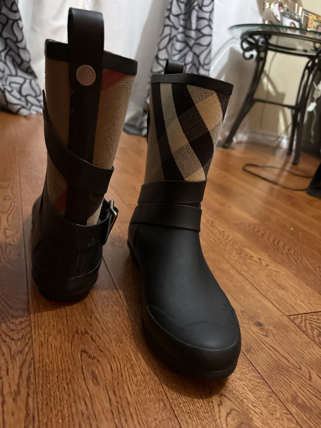 Burberry Black Rubber Boots - photo 2