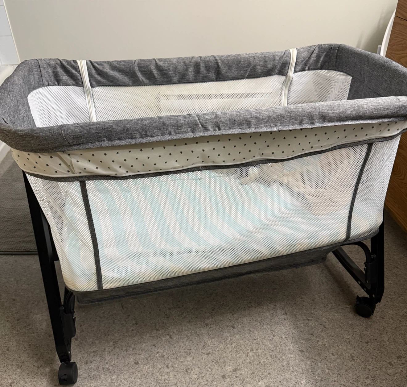 Baby -  3-in-1 Bedside Baby Bassinet - photo 2