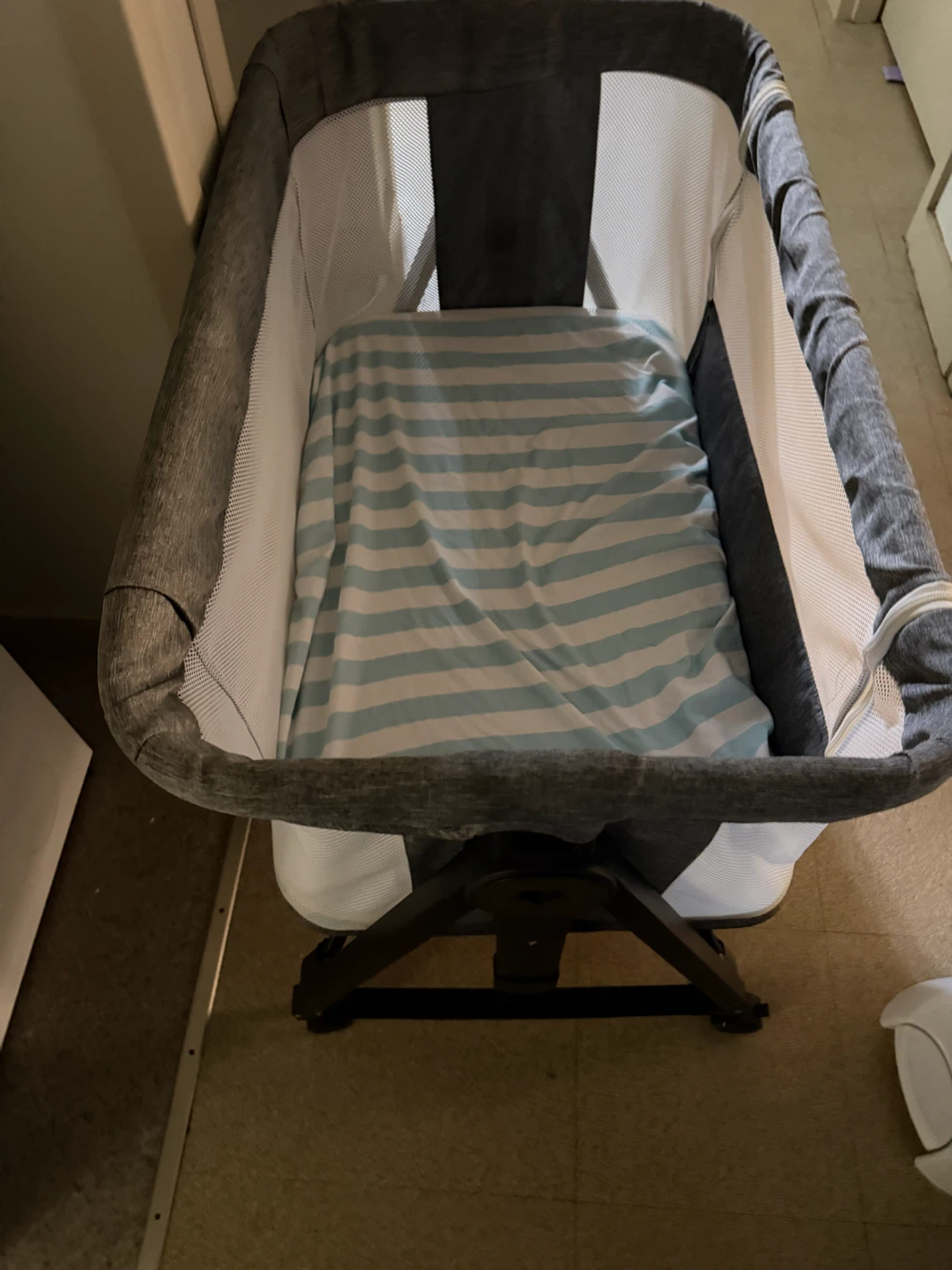 Baby -  3-in-1 Bedside Baby Bassinet - photo 3