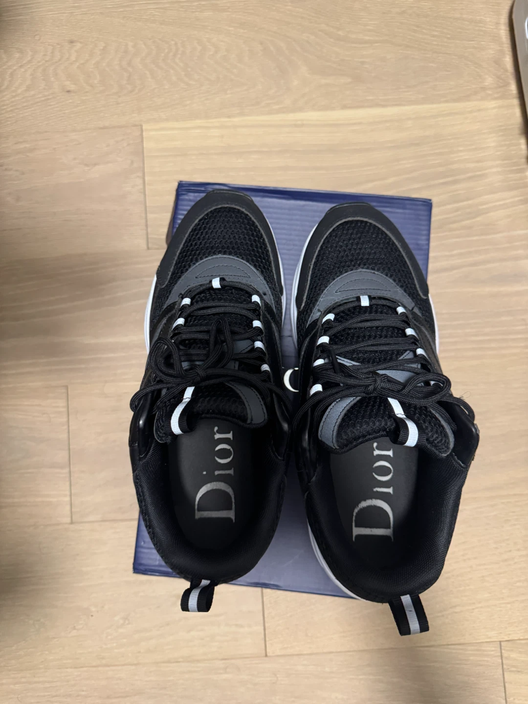 Dior B22 Sneakers Black and white - photo 3