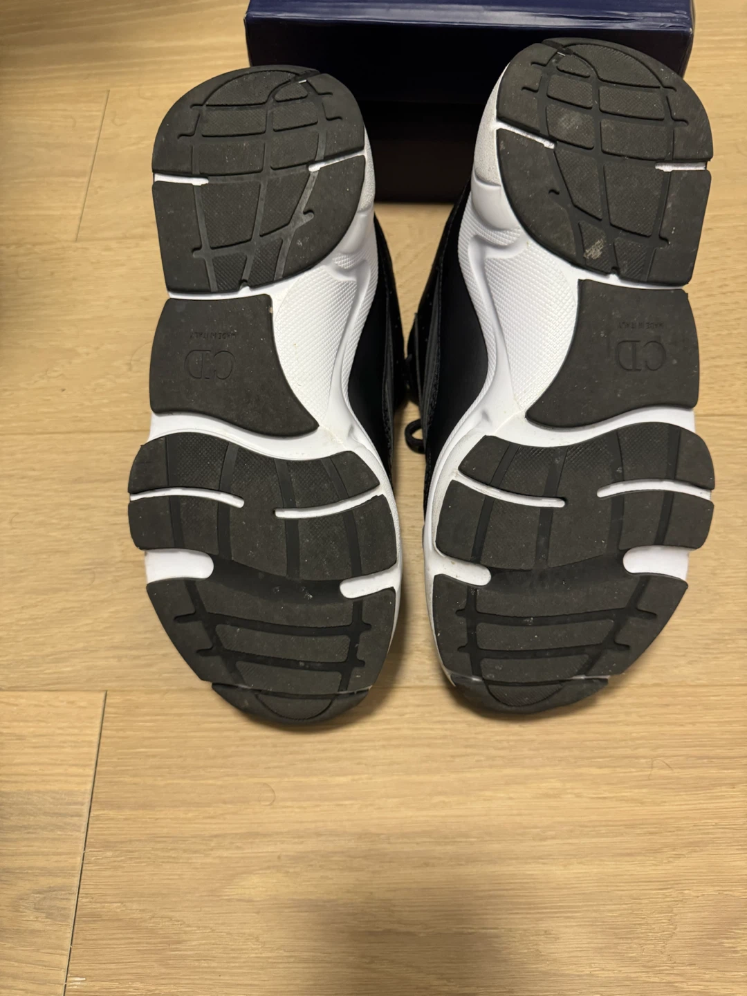 Dior B22 Sneakers Black and white - photo 4